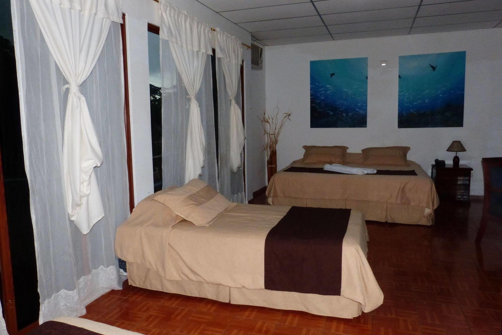 Galapagos Islands Hotel Puerto Ayora  Exterior photo